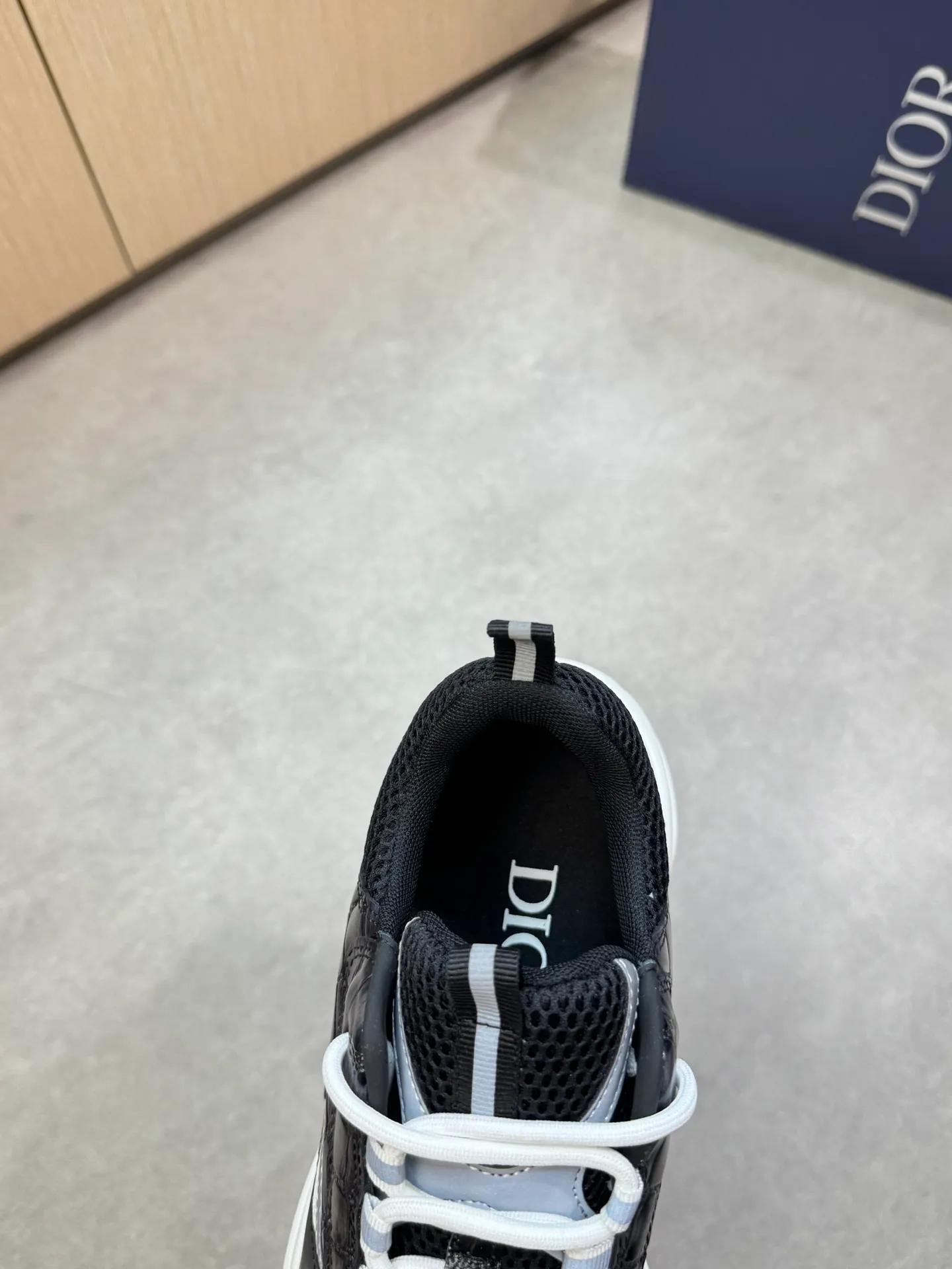 Factory price: 460💰[Dior] Dior - high-end quality original order 🔍🔍🔍 casual sports shoes - upper: 🔝 stone pattern calfskin, high silk mesh canvas, brand totem cloth, tongue and heel; reflective brand webbing - lining: brand canvas - original: ultra-light T men's shoes 💰U foam rubber; two-color molded outsole -Ultra-high quality control·Fine workmanship: highlighted (high-end·nobility·grade) -Size: 39-44 (38, 45, 46, 47, can be customized)·D9285